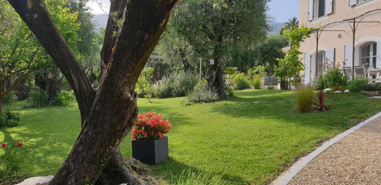 La Bastide Aux Oliviers Hotel Tourrettes-sur-Loup Esterno foto